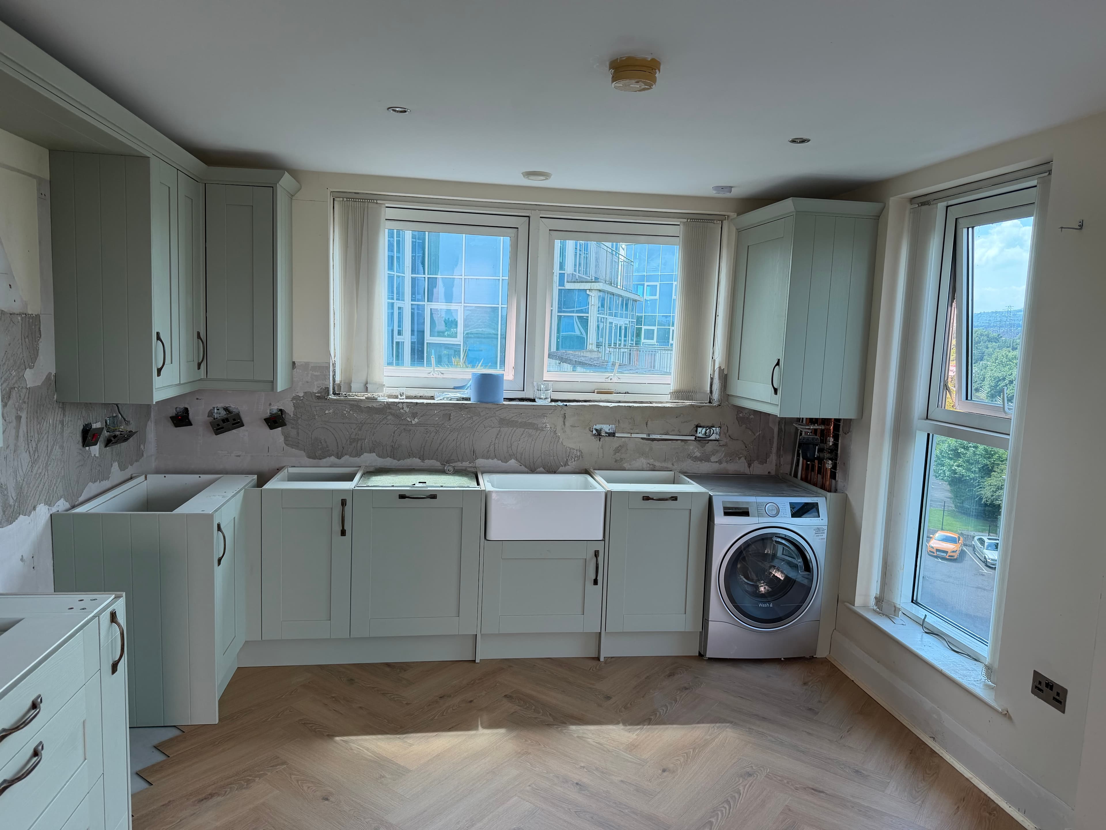 Premium Flat-Pack Kitchen with Stone Finishes