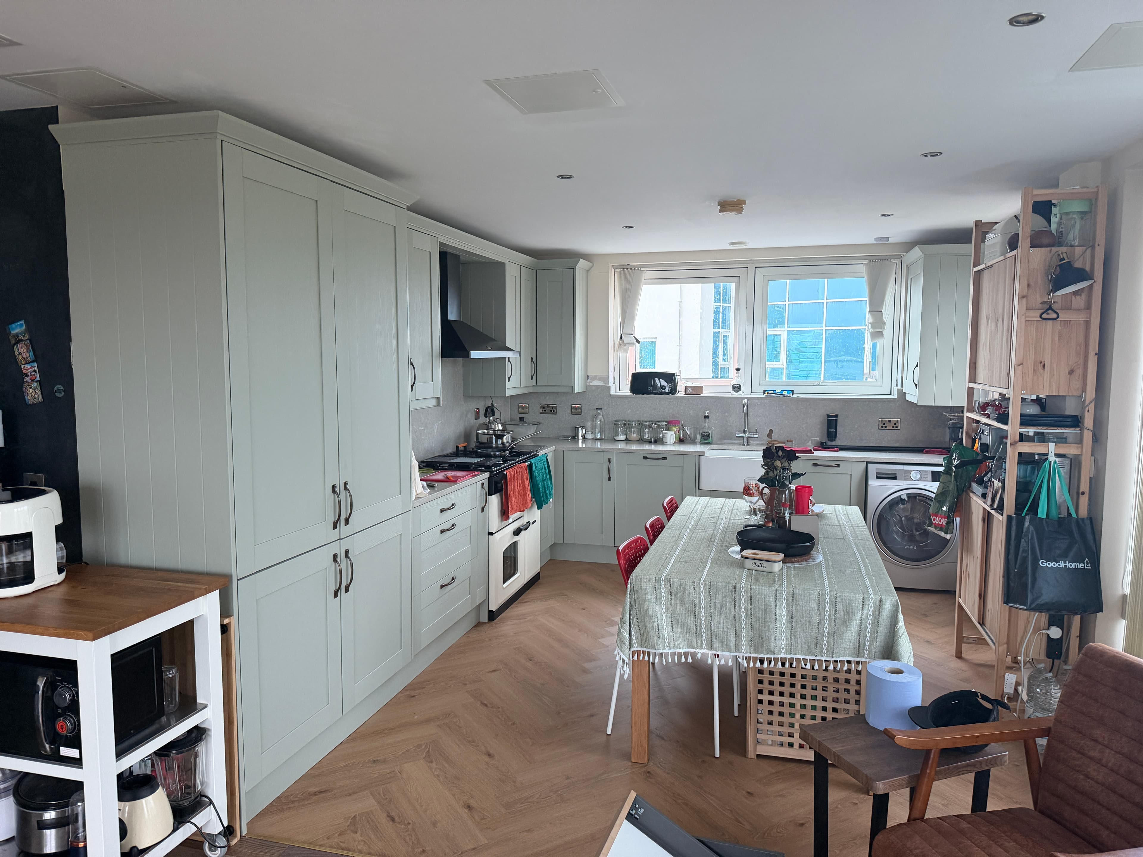 Premium Flat-Pack Kitchen with Stone Finishes